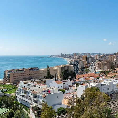 Holiday home Modern Townhouse With Stunning View